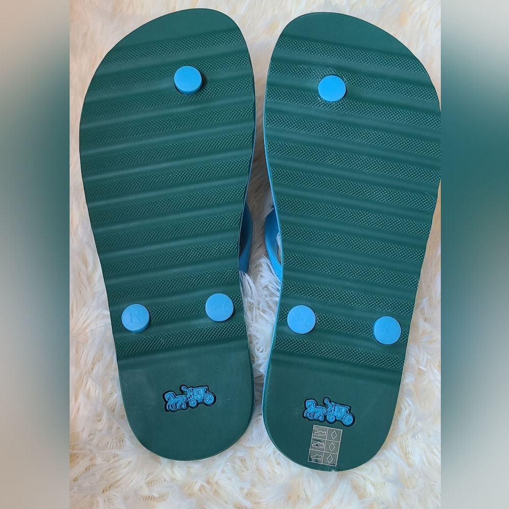 NWOT Coach Flip Flops - Picture 4 of 5